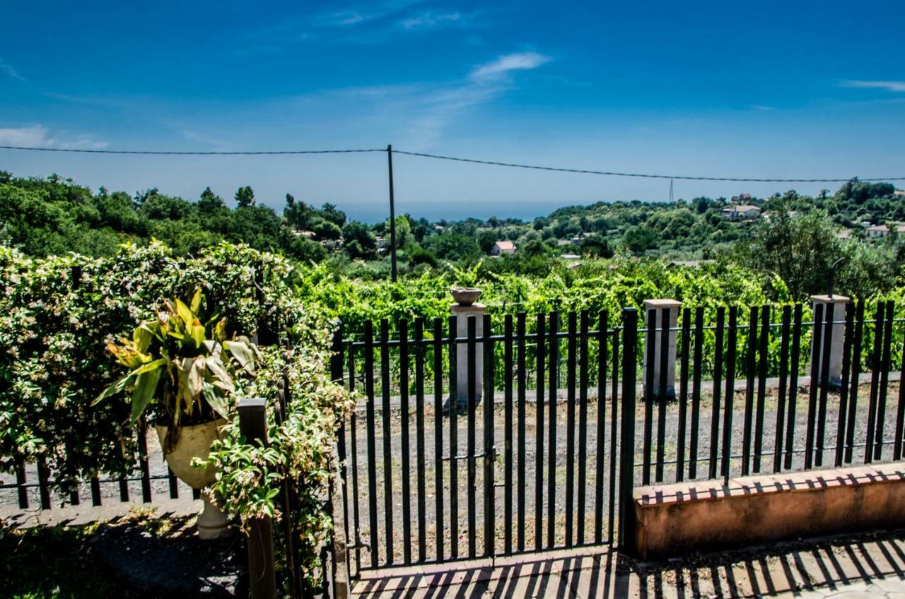 B&B Etna Ranch Piedimonte Etneo Εξωτερικό φωτογραφία